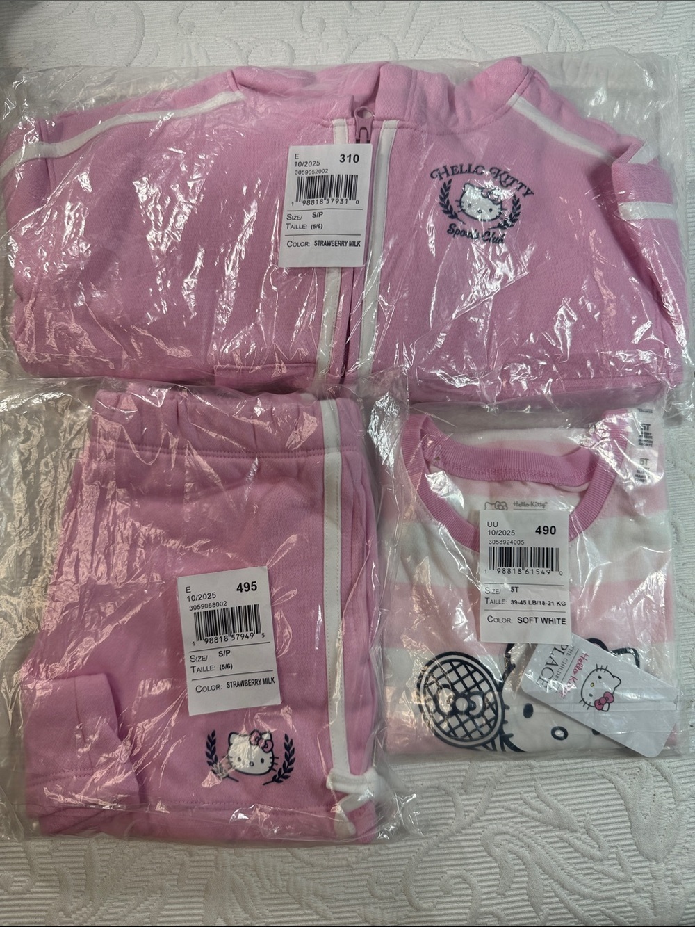 Hello Kitty Kids Tracksuit Set. Jacket, Shorts, and Tee. Size 5T. NWT